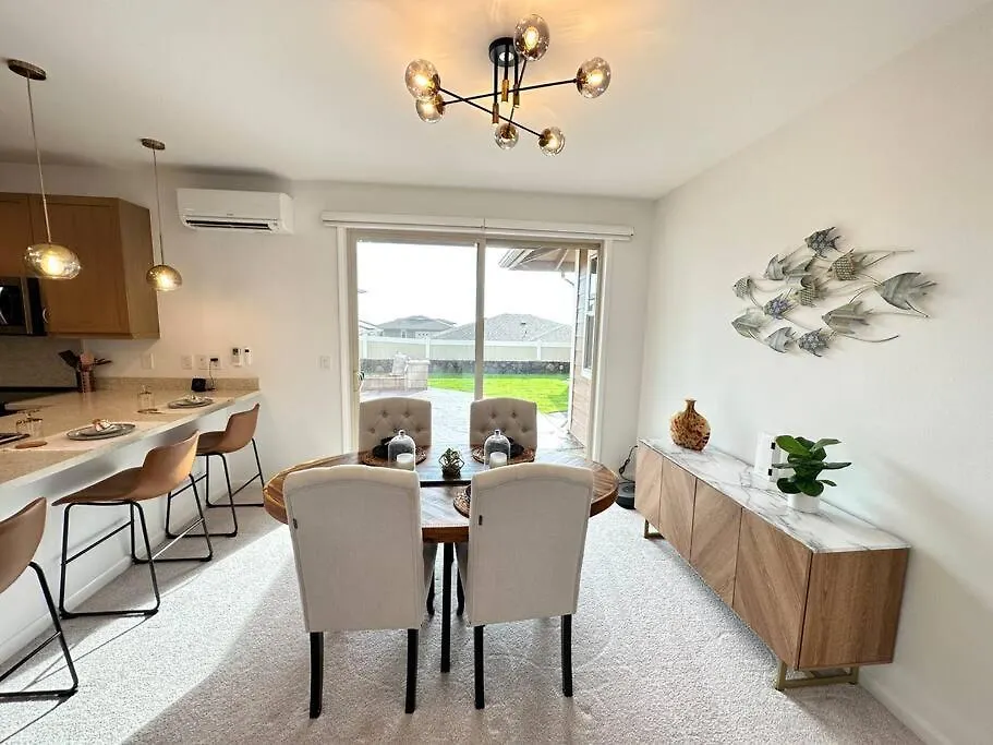 Ferienhaus New 4 Bedroom Home With Ocean And Gorgeous Mountain Views In The Gated Community Of Mauna Olu Waianae USA