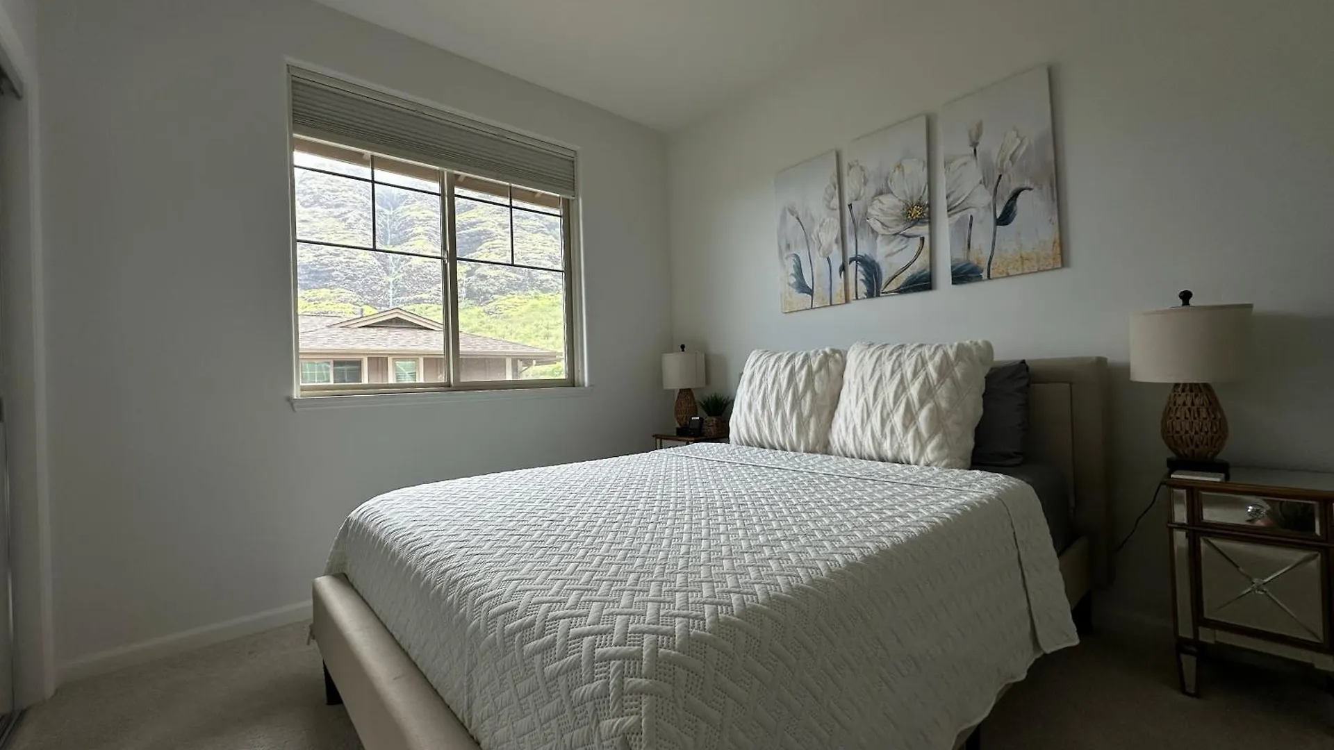 New 4 Bedroom Home With Ocean And Gorgeous Mountain Views In The Gated Community Of Mauna Olu Waianae Ferienhaus